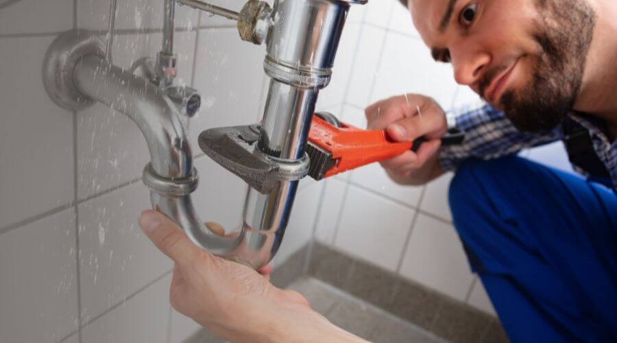 Professional clogged toilet repair services in Harrisonville, MO